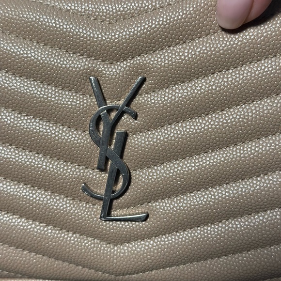 Sold! Lou Mini YSL Grain de Poudre Camera Crossbody Bag - Picture 3 of 8